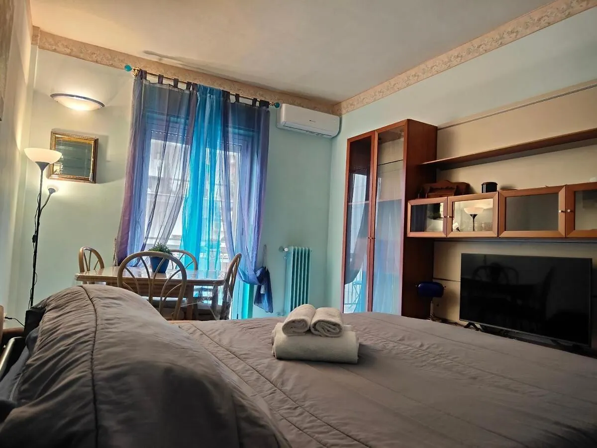 Cconforthotels Mariella Guest House Bari 0*,
